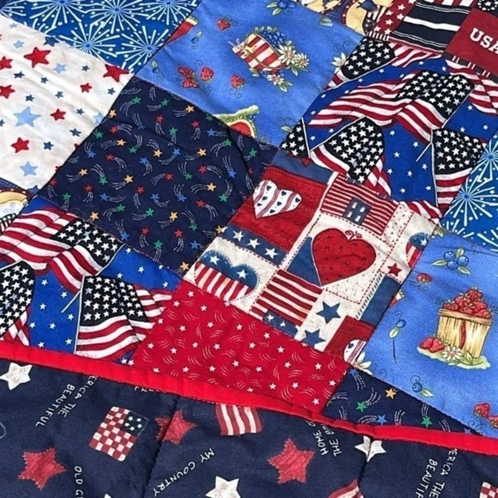 Hand quilted Americana 4th of July firework themed‎ patchwork quilt